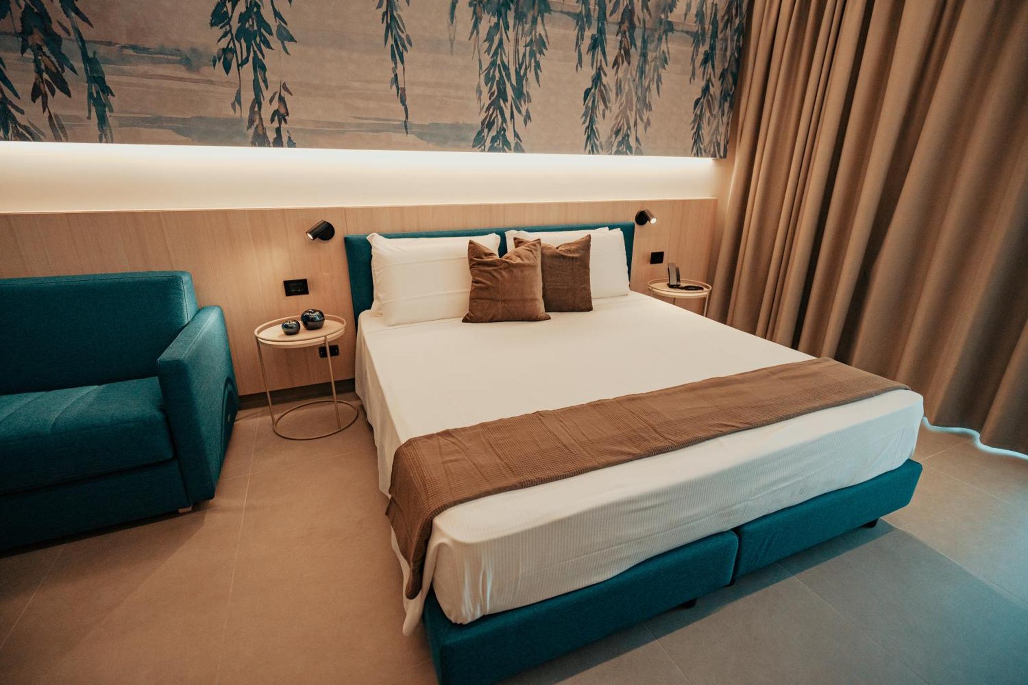 Lumia Hotel Термоли Экстерьер фото