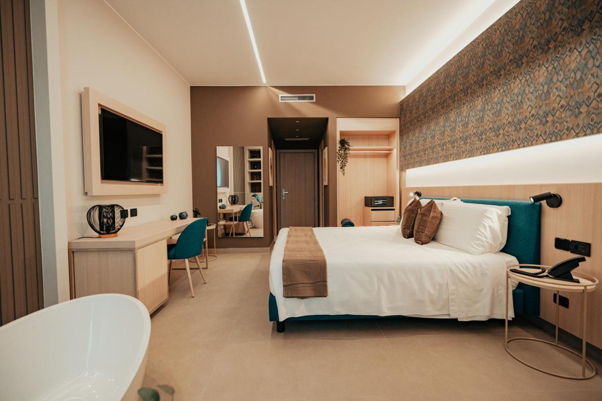 Lumia Hotel Термоли Экстерьер фото